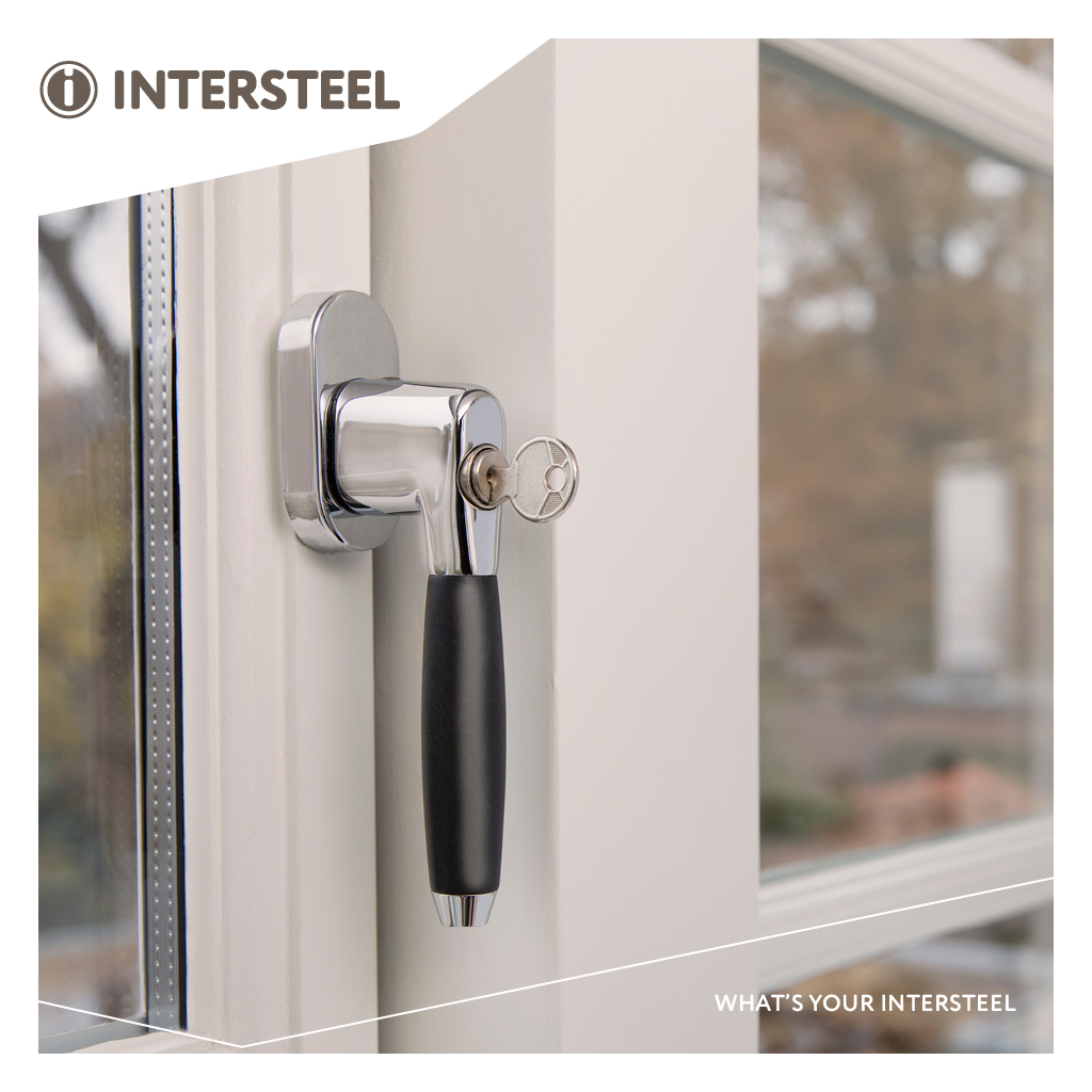 Intersteel Raamkruk Ton 400 afsluitbaar op ovaal rozet chroom/ebben hout 3 0016.661645 9