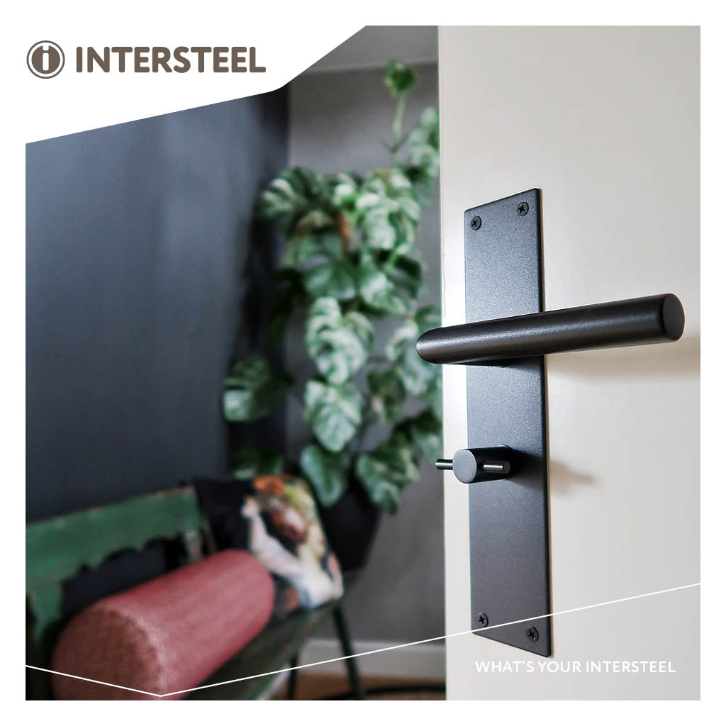 Intersteel Deurkruk Jura met schild 250x55x2mm WC63/8 zwart 4 0023.058365 9