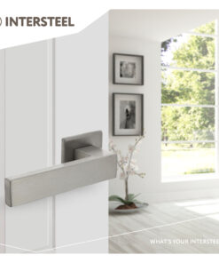 Intersteel Deurkruk Amsterdam op vierkante rozet 50x50x5 mm rvs geborsteld 7 0035.092302 9